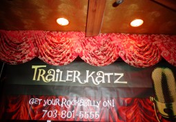 TRAILER KATZ